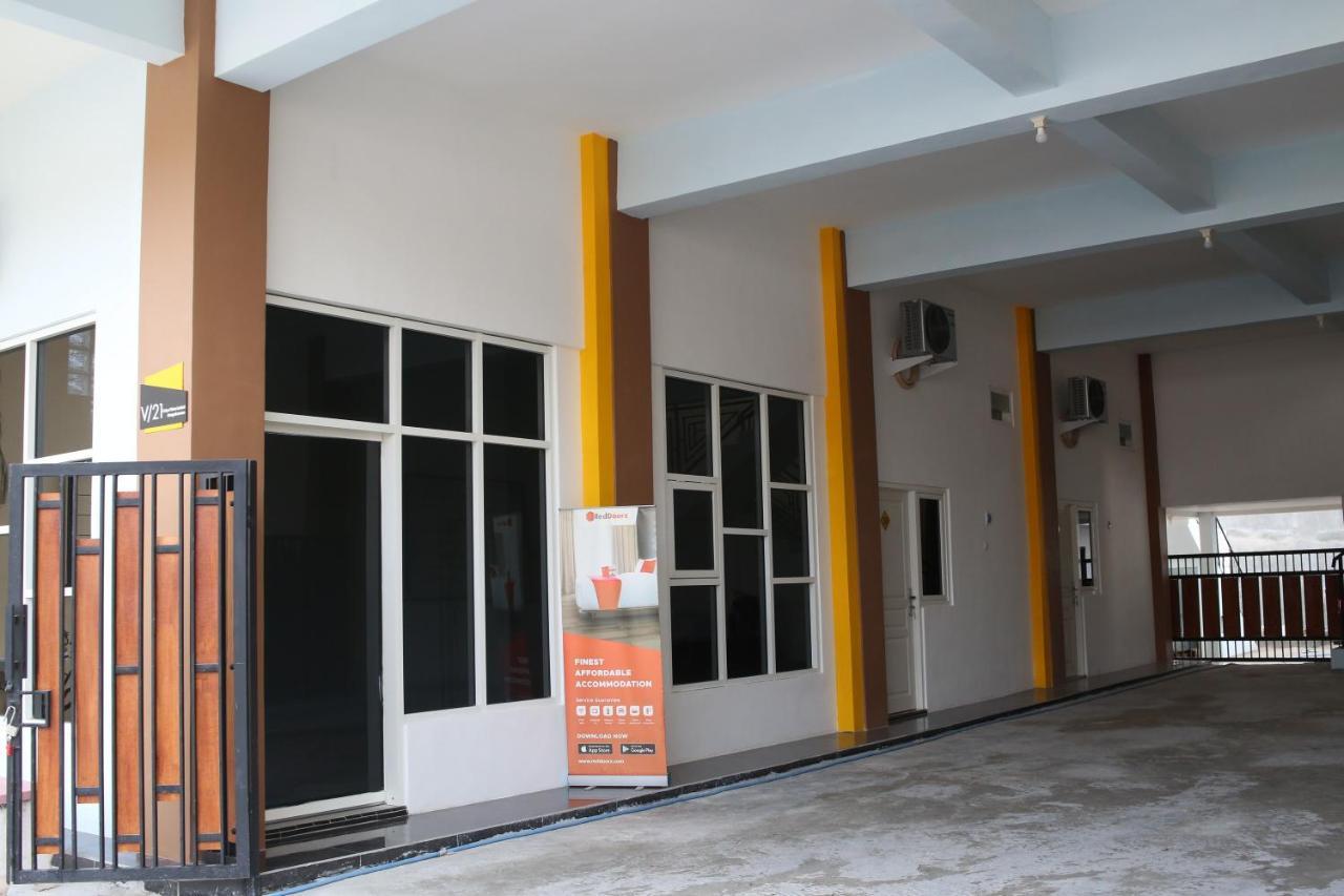Reddoorz Syariah Near Suncity Mall Madiun Exterior photo